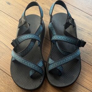 Chaco Men’s 10 Black Sandals with Teal Patterned Straps Vibram